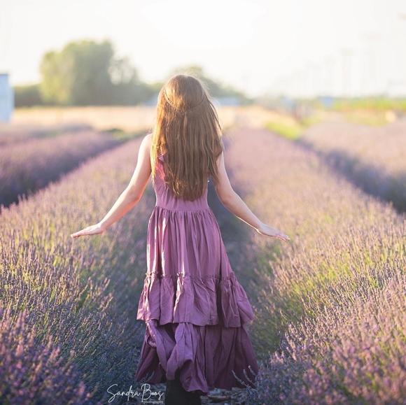 Meet your Posher, Sandra - Picture 3 of 5